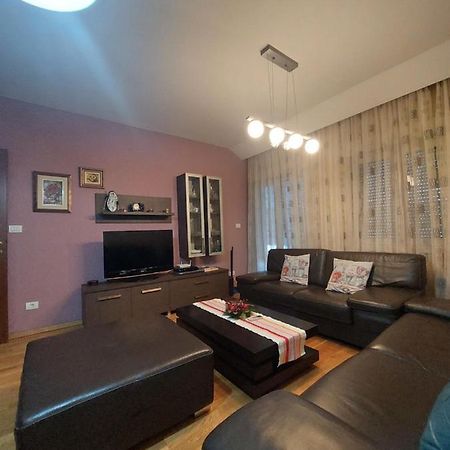 Apartman Sara 2 Podgorica Exteriér fotografie