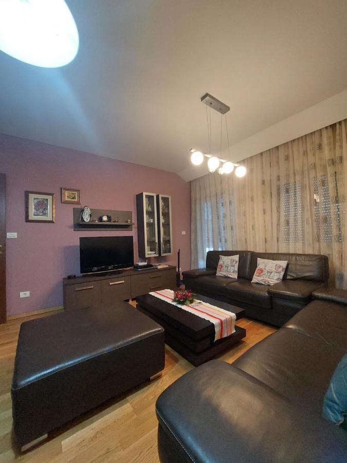 Apartman Sara 2 Podgorica Exteriér fotografie
