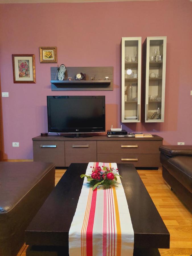 Apartman Sara 2 Podgorica Exteriér fotografie