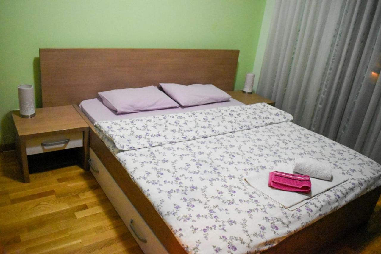 Apartman Sara 2 Podgorica Exteriér fotografie